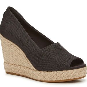 NWOT Toms Michelle Wedge Pump